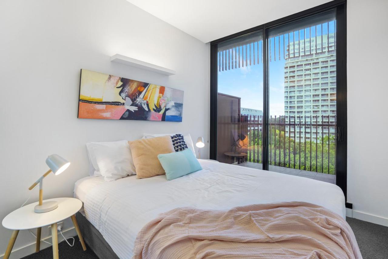 Complete Host Leopold Apartments Melbourne Exterior photo
