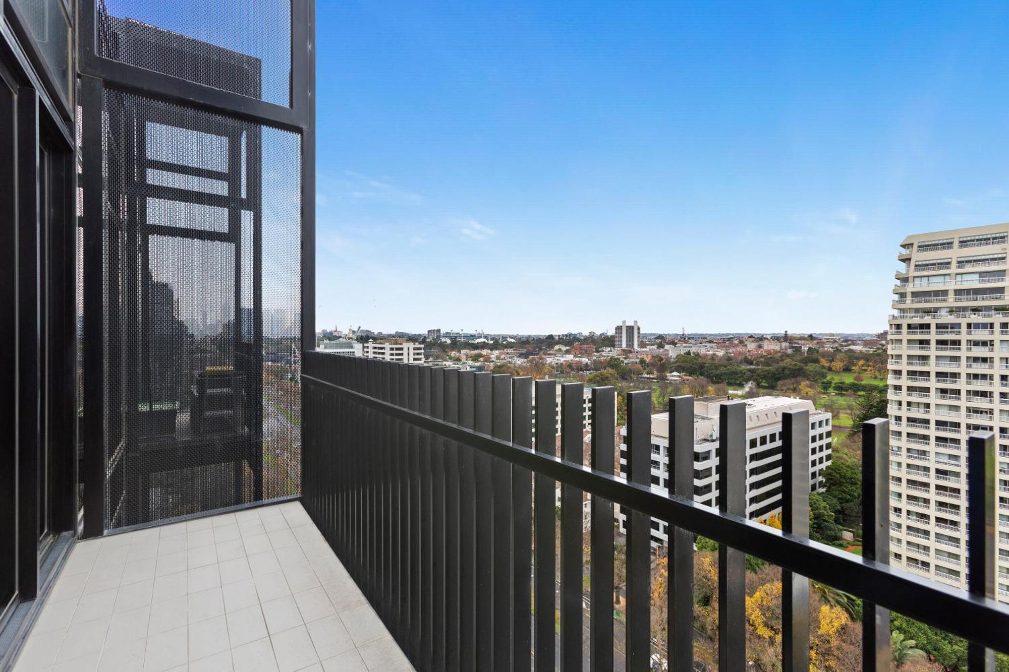 Complete Host Leopold Apartments Melbourne Room photo