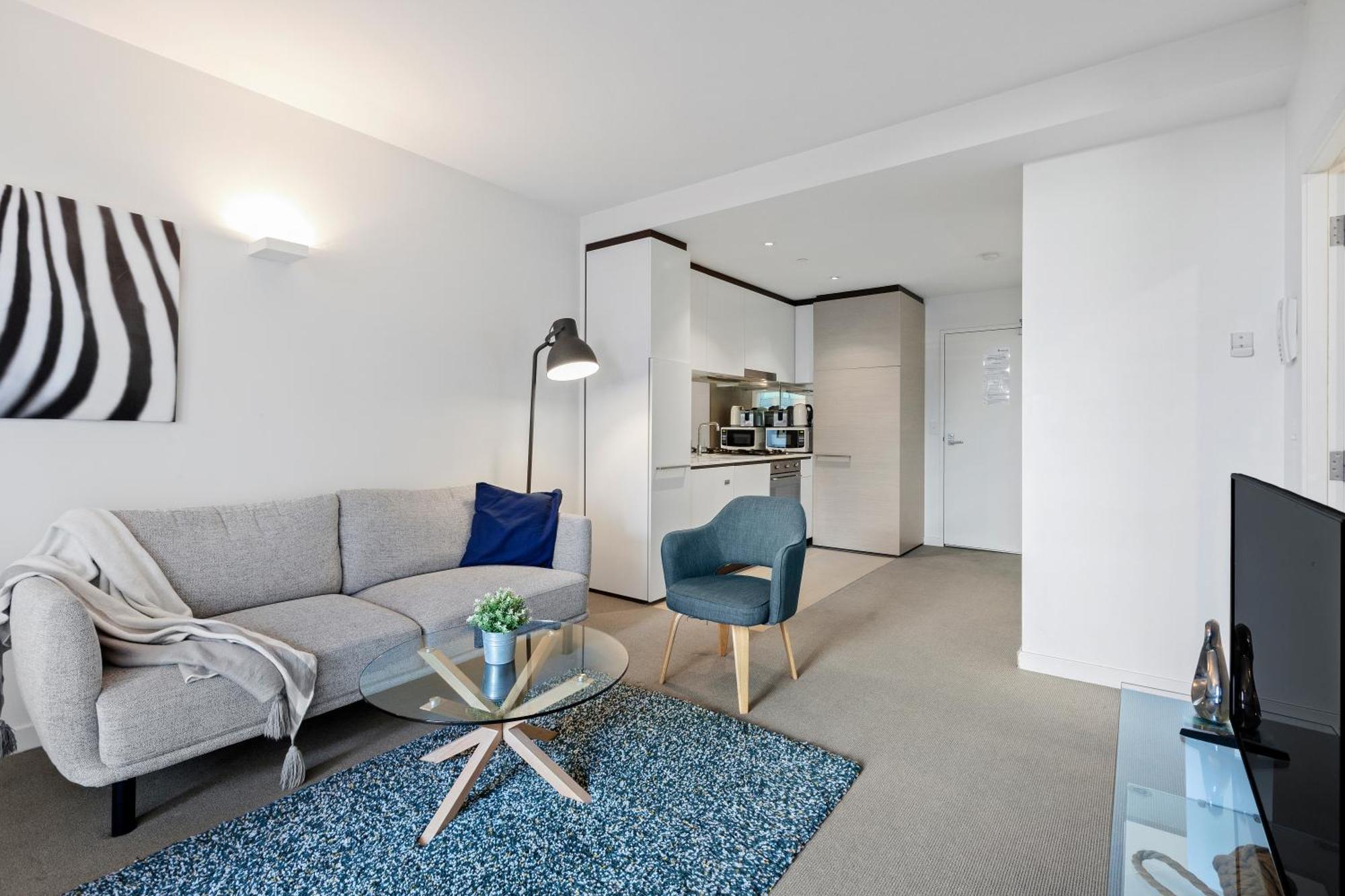 Complete Host Leopold Apartments Melbourne Room photo